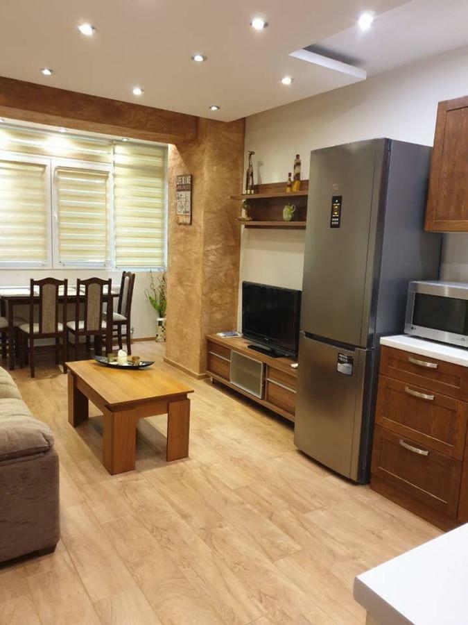 Luxury 2 Bedroom,2 Bathroom Apart ,Free Parking Plovdiv Bagian luar foto